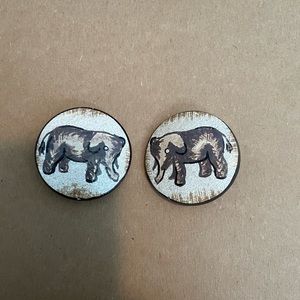 70’s vintage African Elephant clip-on earrings